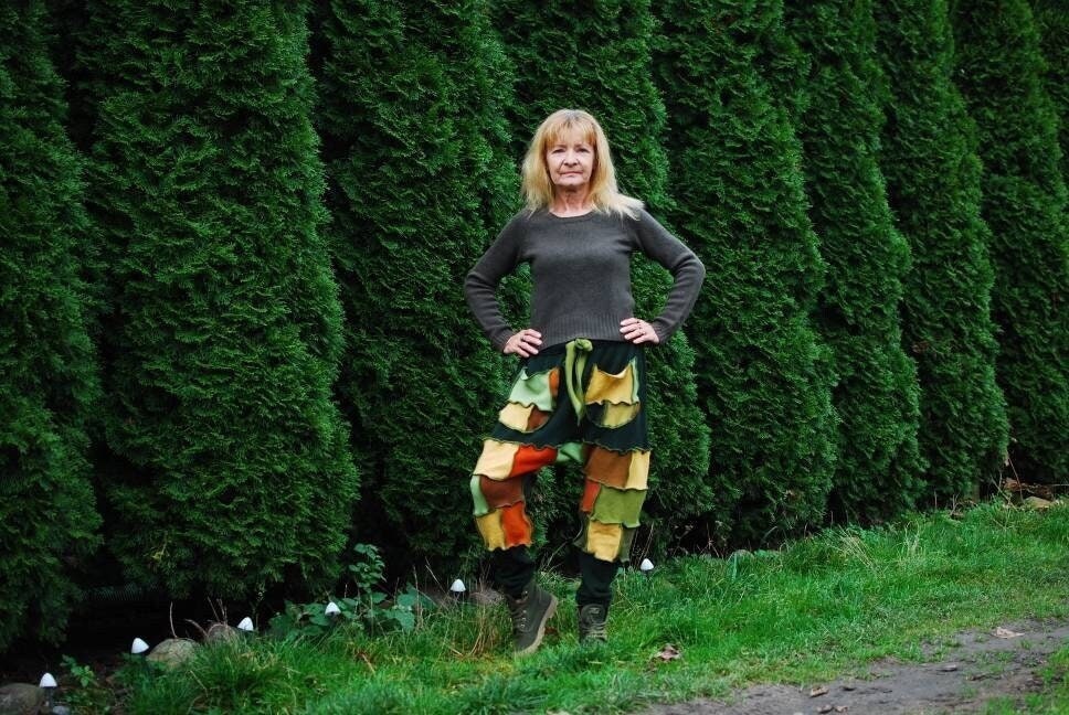 Leśny Wędrowiec: Wełniane Szarawary Patchwork – Ciemna Zieleń i Barwy Jesieni